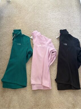 The North Face Women's Teal Green, Light Pink & BlackQuarter-Zip Fleece Pullover